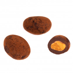Cœur d’amandes caramélisées enrobées pate de noisette Gianduja, poudrées de cacao en vrac